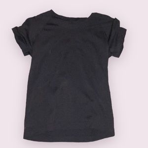Black swiftly tech shirt